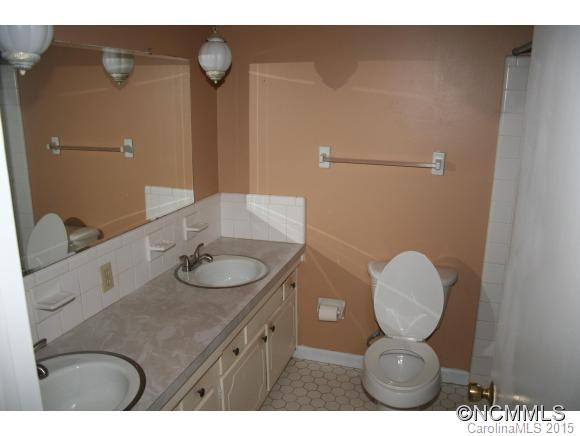 224 Castleton Lane - Photo 8
