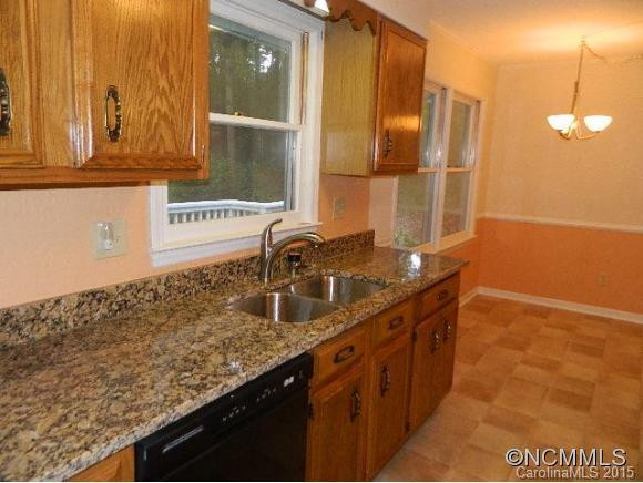 276 Timberlane Drive - Photo 3