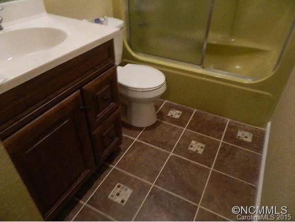 276 Timberlane Drive - Photo 9