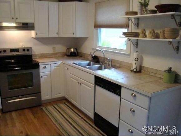 211 Hatley Drive - Photo 4