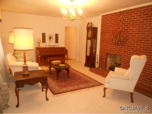195 Valleyview - Photo 2