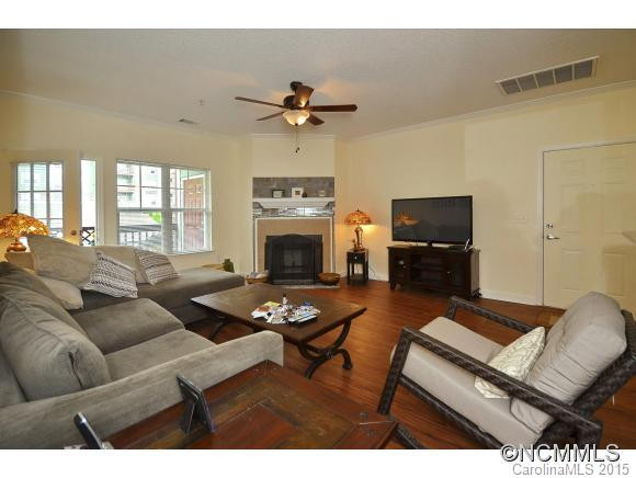 1000  Eastwood Village Unit A 208 - Photo 8