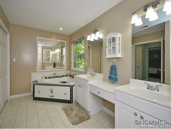 213 COBBLESTONE Drive #25 PISGAH VIEW ESTATES - Photo 15