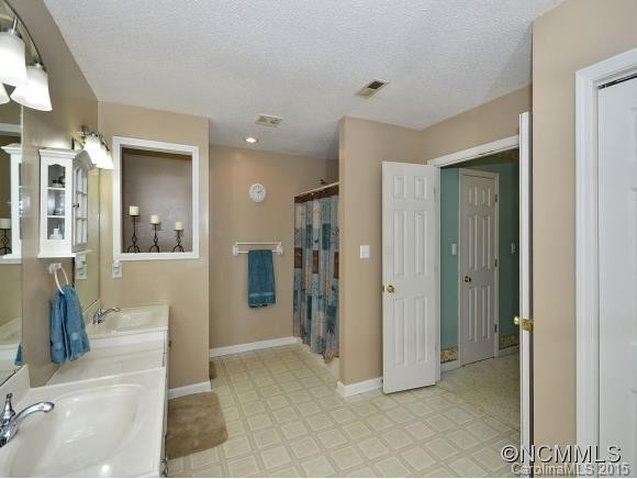 213 COBBLESTONE Drive #25 PISGAH VIEW ESTATES - Photo 16