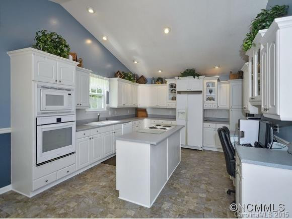 213 COBBLESTONE Drive #25 PISGAH VIEW ESTATES - Photo 6