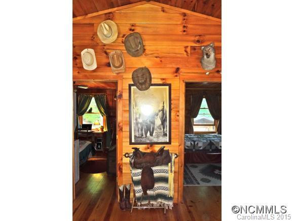 279 Catawba Ridge - Photo 8
