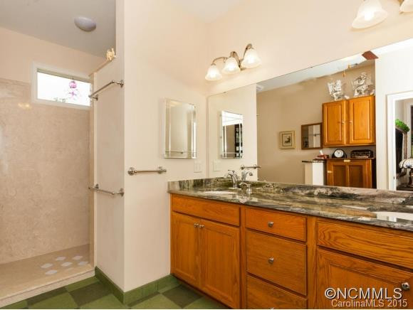 558 Summerfield Place - Photo 12