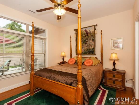 558 Summerfield Place - Photo 13