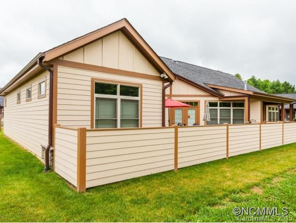 558 Summerfield Place - Photo 22