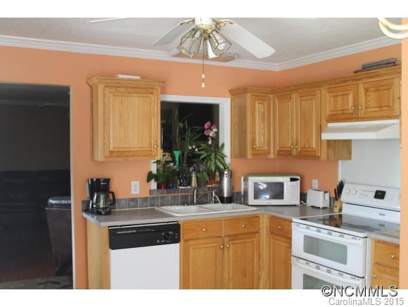 708 Stoney Mountain Road - Photo 4