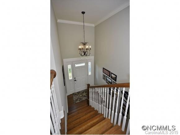 61 Braddock Way - Photo 2