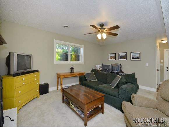 61 Braddock Way - Photo 14