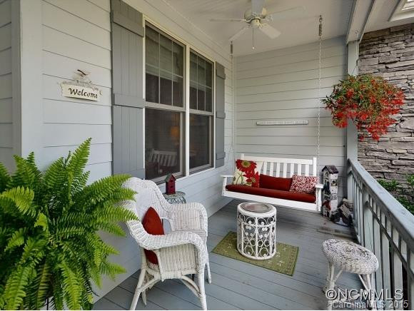 79 SUMMIT HILL DRIVE - Photo 4
