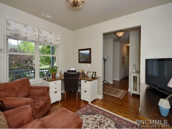 79 SUMMIT HILL DRIVE - Photo 6