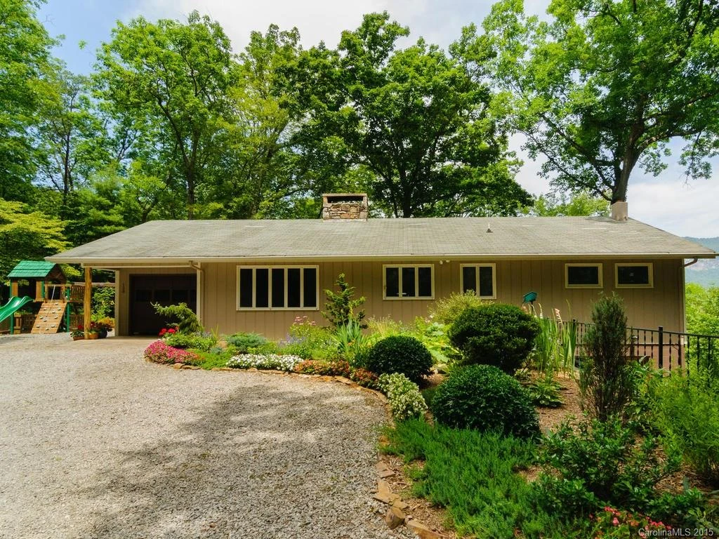 128 Dogwood Lane