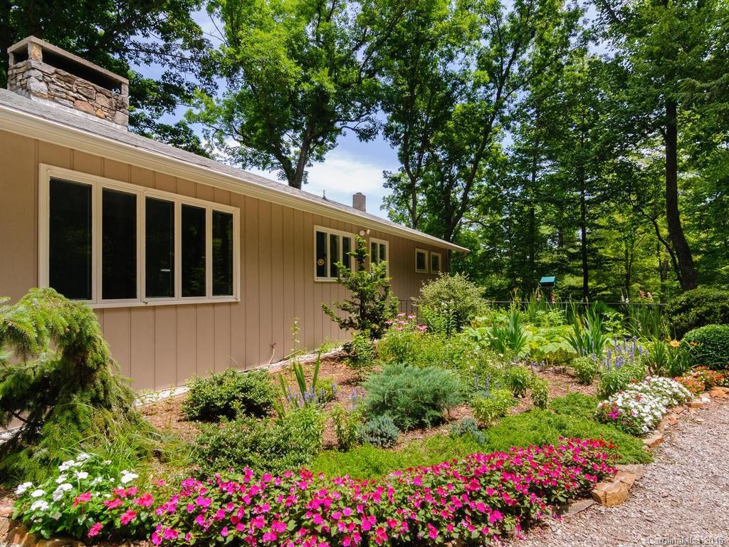 128 Dogwood Lane - Photo 2