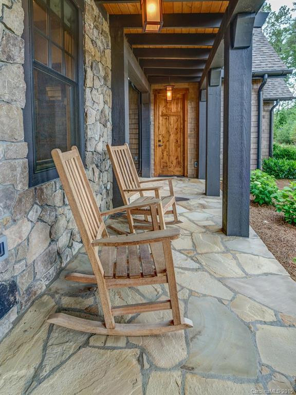 8 Vaux Court - Photo 2