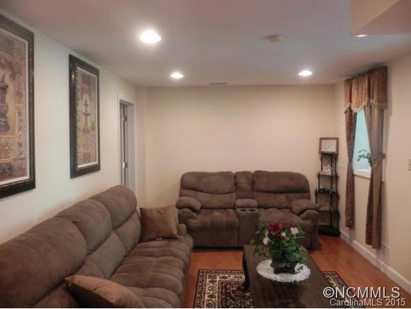 71 Huntington Drive - Photo 12