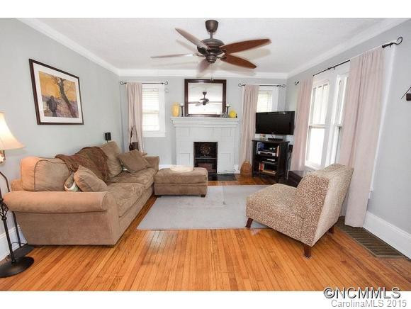 210 Laurel Loop - Photo 2