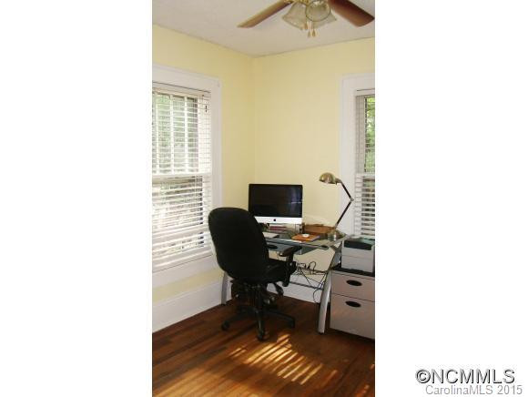 210 Laurel Loop - Photo 15