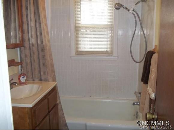 231 Airline Drive - Photo 12