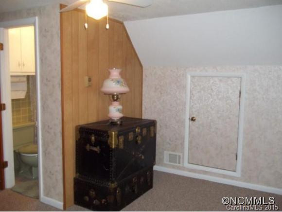 231 Airline Drive - Photo 15
