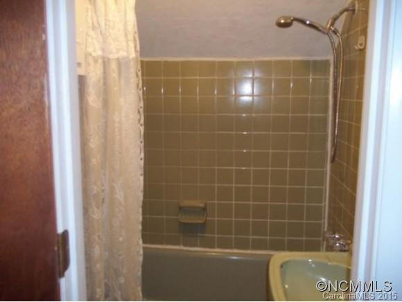 231 Airline Drive - Photo 17