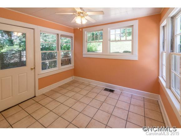 2 Sunrise Terrace - Photo 11