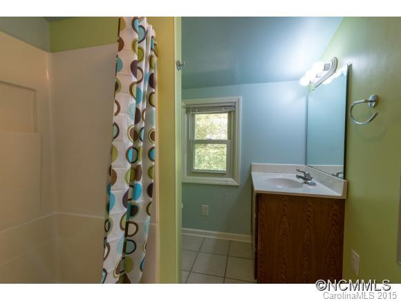 2 Sunrise Terrace - Photo 17