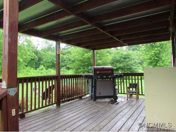 623 Jackson Road - Photo 2
