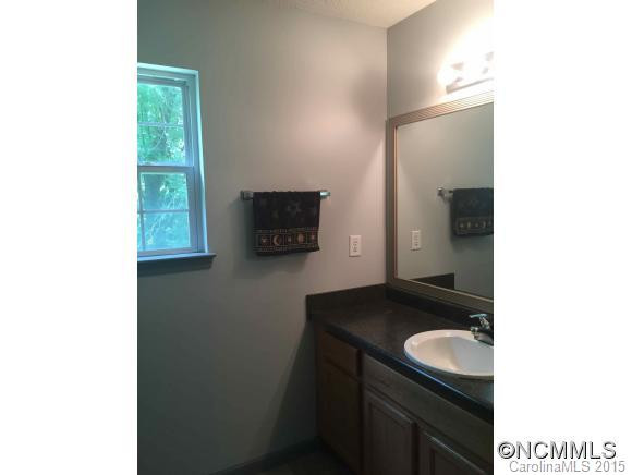 16 TownView Drive - Photo 11