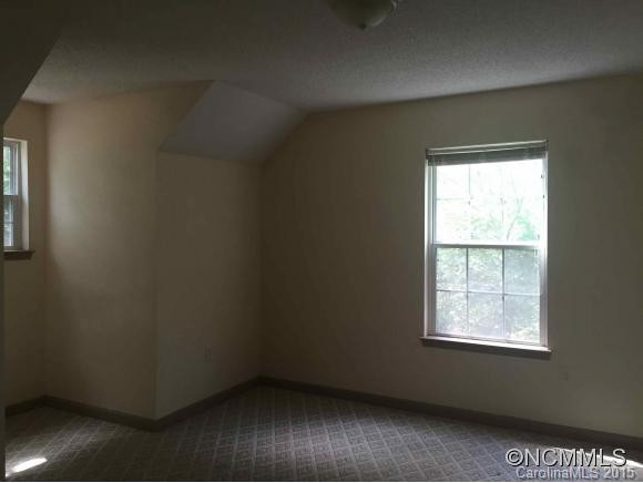 16 TownView Drive - Photo 10