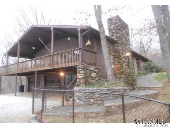 216 Laurel Road