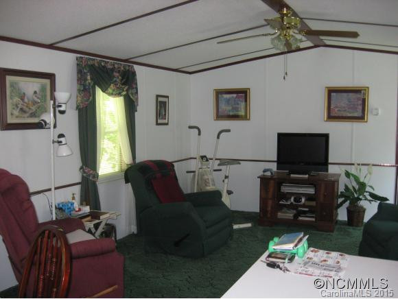 195 Hughes Road - Photo 11