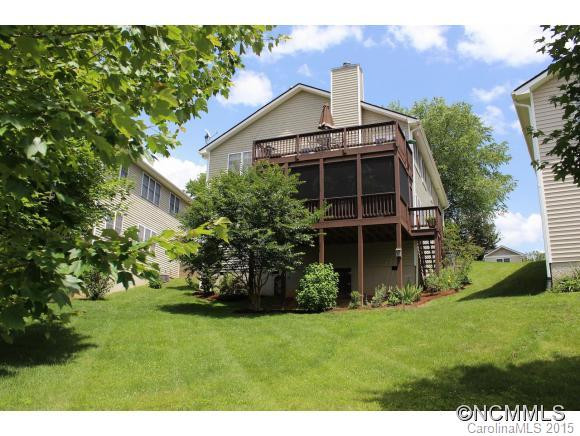 35 E. Danbury Lane - Photo 2