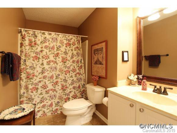 35 E. Danbury Lane - Photo 13