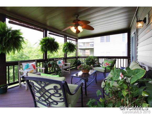 35 E. Danbury Lane - Photo 19