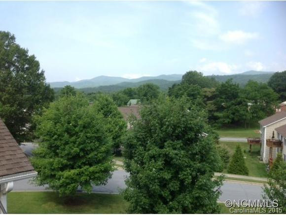 35 E. Danbury Lane - Photo 23
