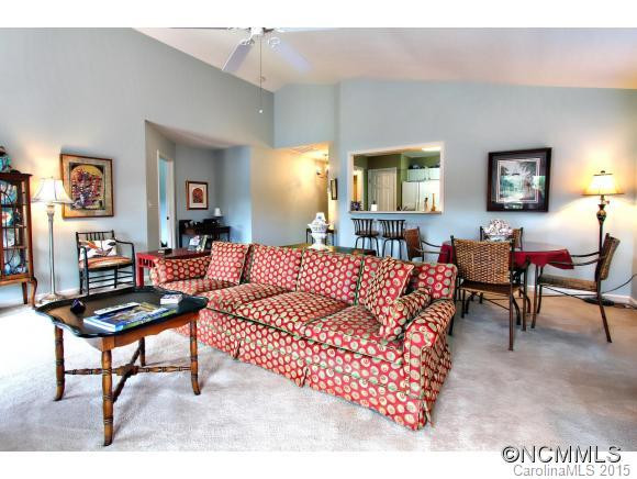 35 E. Danbury Lane - Photo 7