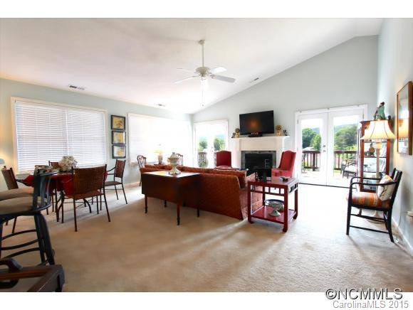 35 E. Danbury Lane - Photo 8