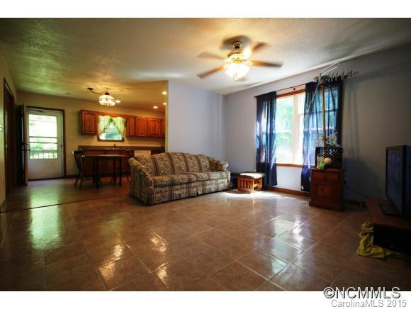 58 Northwood Dr. - Photo 2