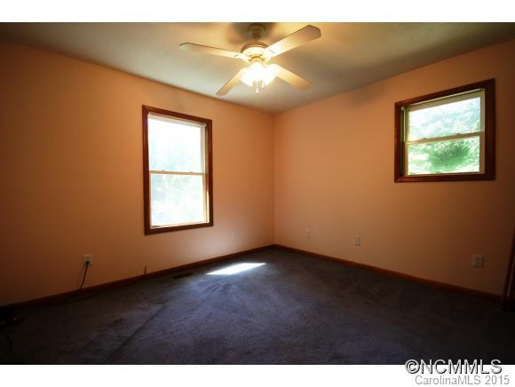 58 Northwood Dr. - Photo 4