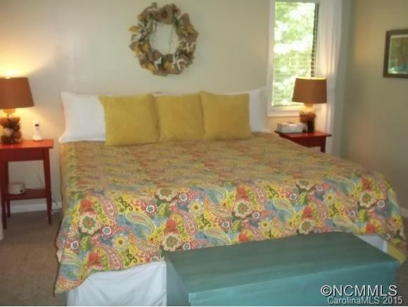 77 Woodthrush Way - Photo 2