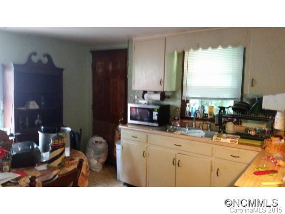 28 Lee Road - Photo 3