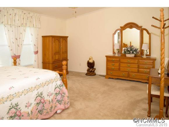 384 Holbert Road - Photo 9