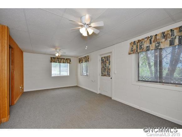 1078 Maple Springs Drive - Photo 14