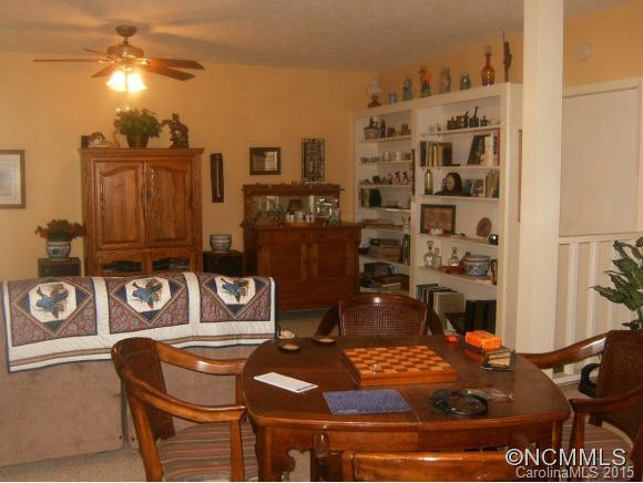 661 East Park Place - Photo 15