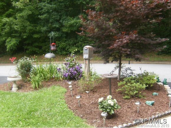 661 East Park Place - Photo 3