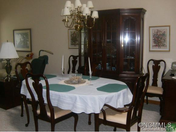 661 East Park Place - Photo 10