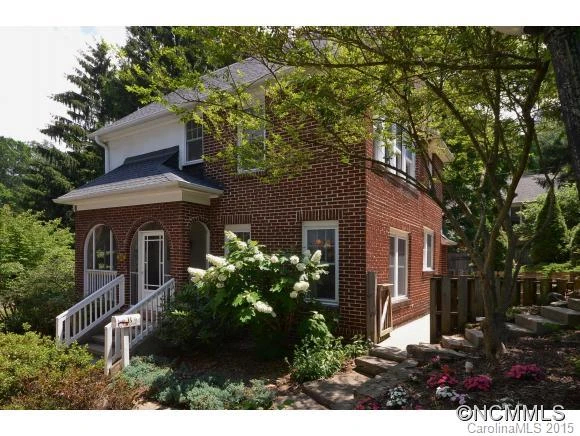 33 White Fawn Drive